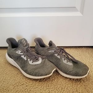 Medium gray Alphabounce 3 Adidas Men's running shoes!!